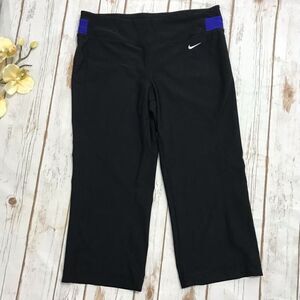 Nike Dri-Fit Womens Activewear Cropped Pants Small Black 20 in Inseam Athletic